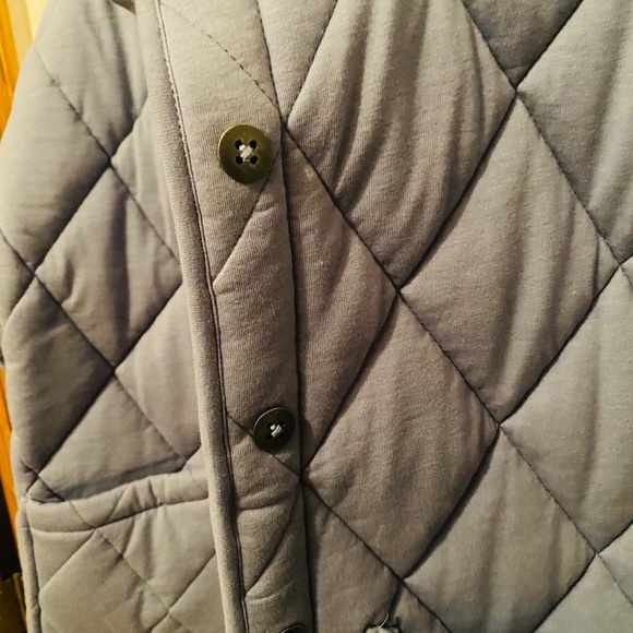 Button - front quilted jacket - Picture 3 of 3
